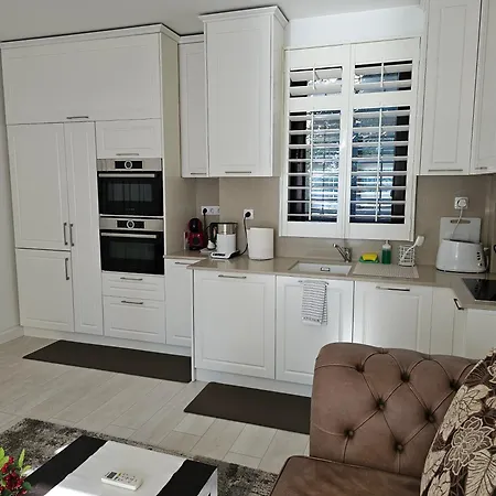 In The Heart Of Plovdiv&free Parking Apartment *